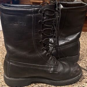 Vibram Men's Black Leather Lace-Up Boots